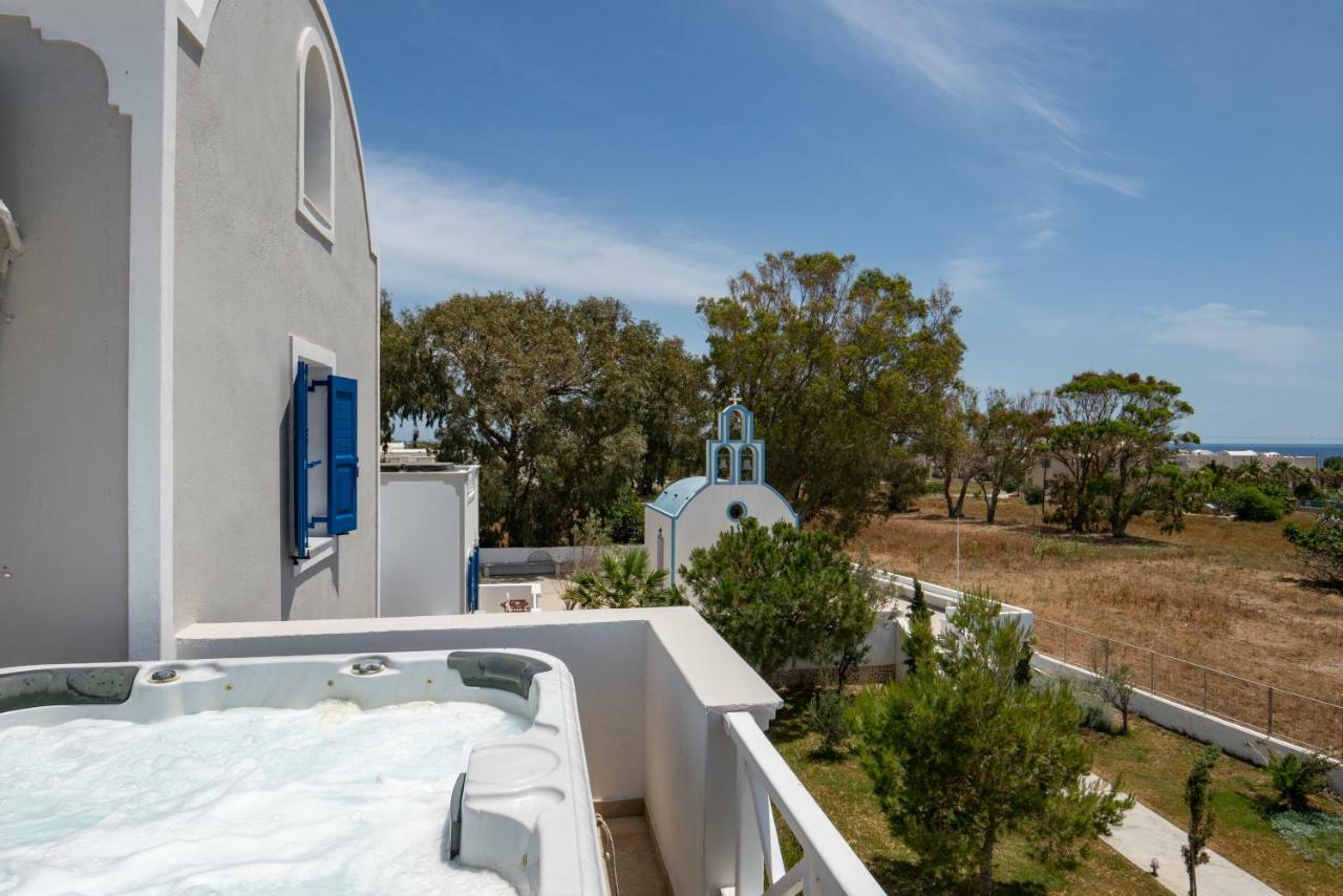 Hotel Bella Santorini à Agios Georgios  Extérieur photo